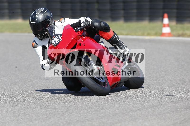 /49 26.08.2025 Cornu Master School ADR/rot-rouge/63